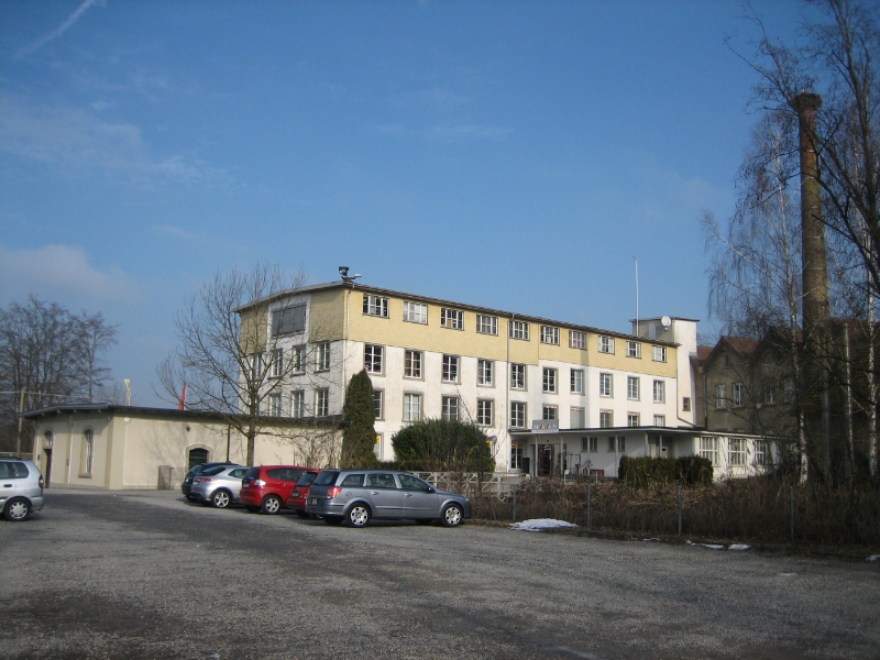 Datei:IMG 6305 9.2.2010 Fabrik Haas Ottenbach Hauptgebäude Rückseite.jpg