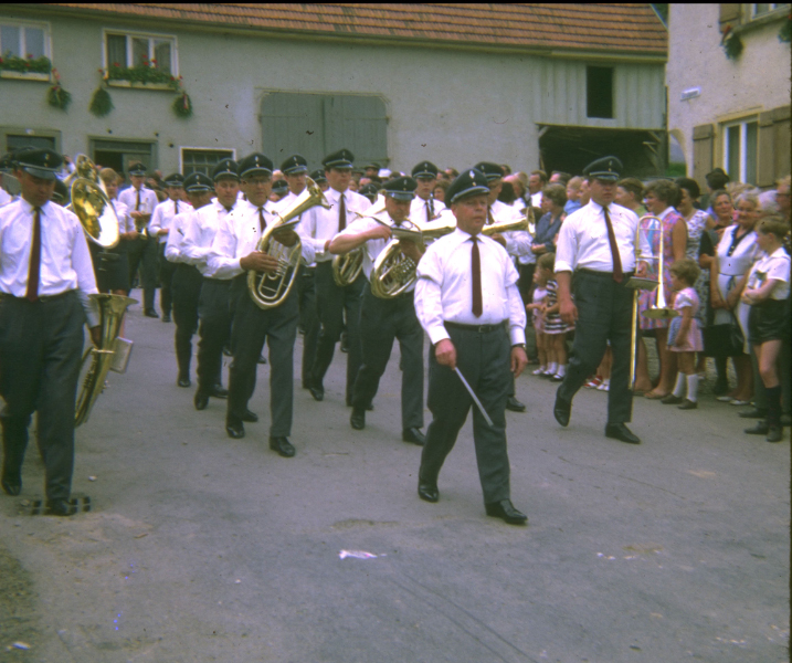 Datei:F2C4261E6F0911DA Muikkkapelle Ottenbach D Hofele.jpg