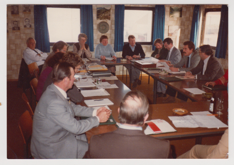 Datei:Scan-268 Gemeimderaetetegung 3.jpg
