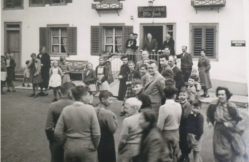 Datei:Scan-181 schoenenberger e. funk.jpg